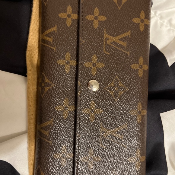 Louis Vuitton wallet - Picture 2 of 4